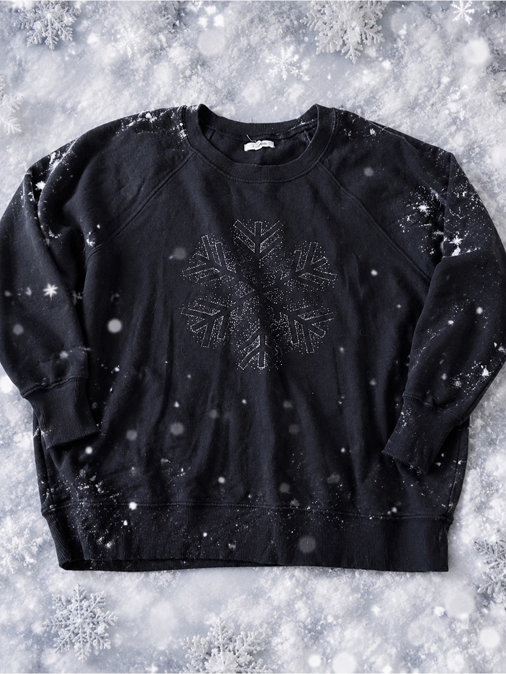 Black Women's Snowflake Crewneck Sweater